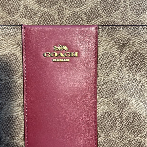 Coach Kitt Messenger Crossbody In Colorblock Signature - Picture 2 of 7